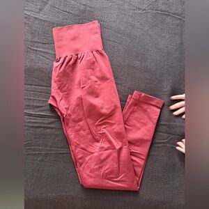 NVGTN Women's Leggings in Red